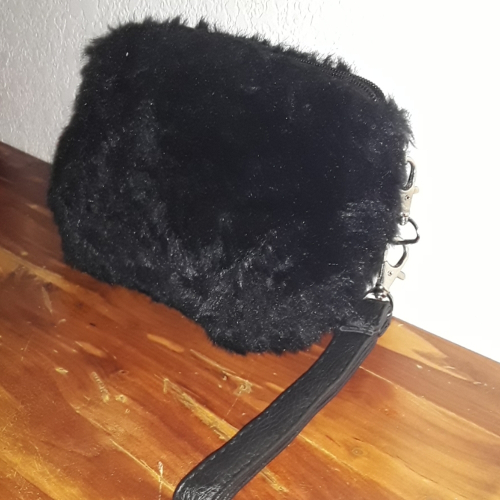 Black fluffy wallet/pouch